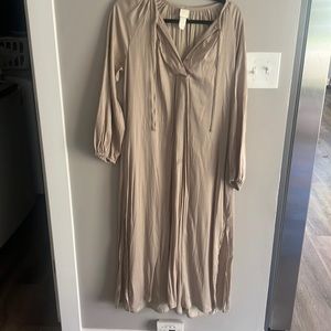 H&M neutral dress
